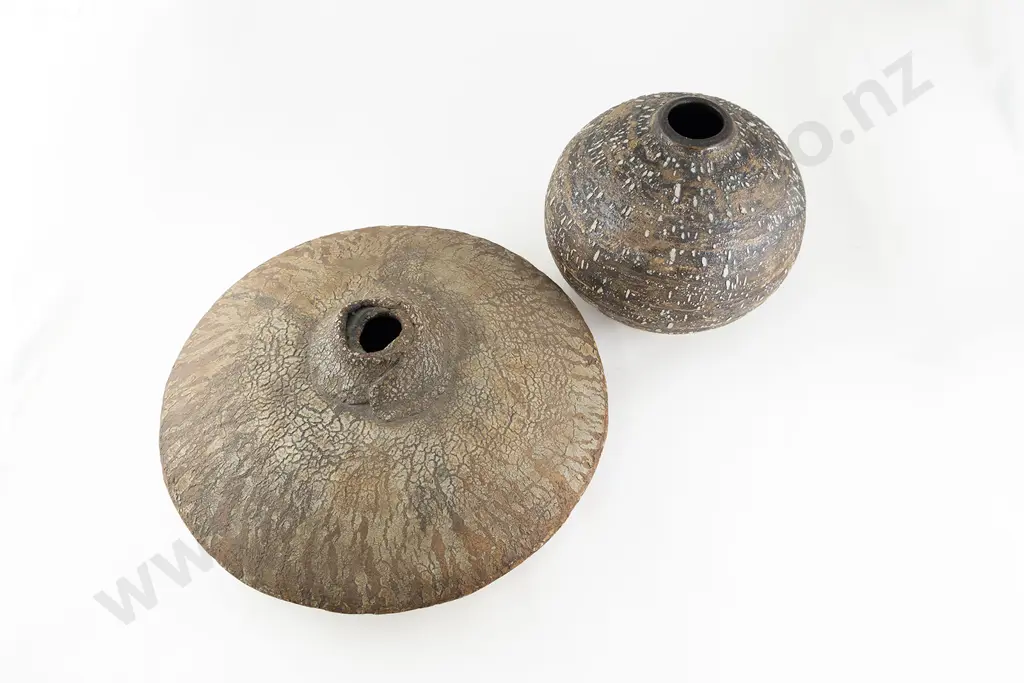 Two Large Vases Image 1++
