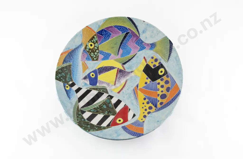 Zeke Wolf Exotic Fish Wall Charger Image 1++