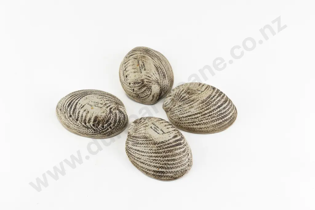 Royce McGlashen Four Small Shell Bowls Image 1++