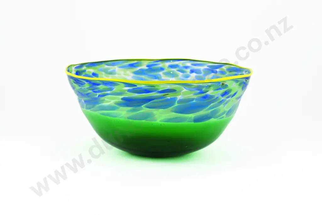 Garry Nash Art glass Table Bowl Image 1++
