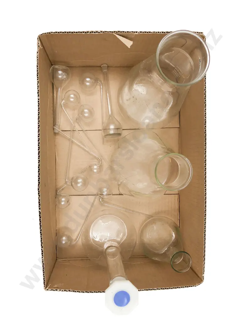 Quantity of Assorted Chemist Ephemera Together with Assorted Vintage Medicine Bottles etc Image 1++