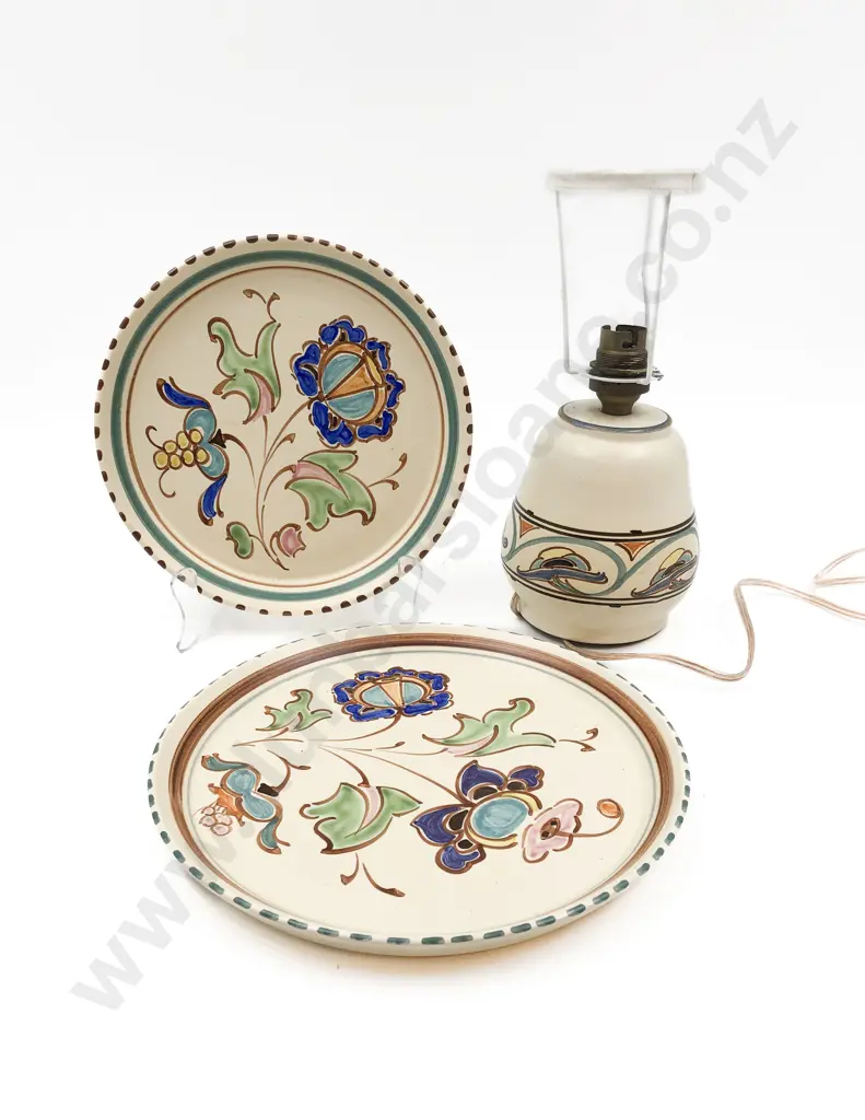Devon Potteries Lamp and Two Plates Image 1++