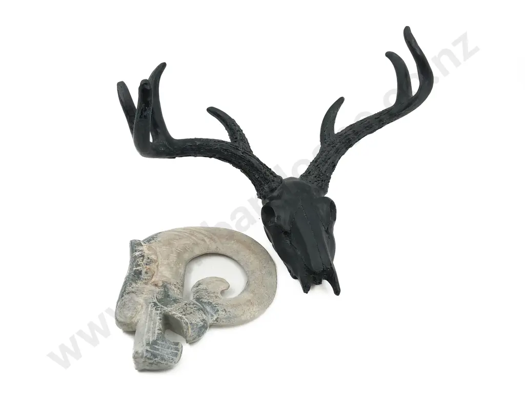 Chinese Archaic Jade Together with Decorative Wall Hanging Image 1++