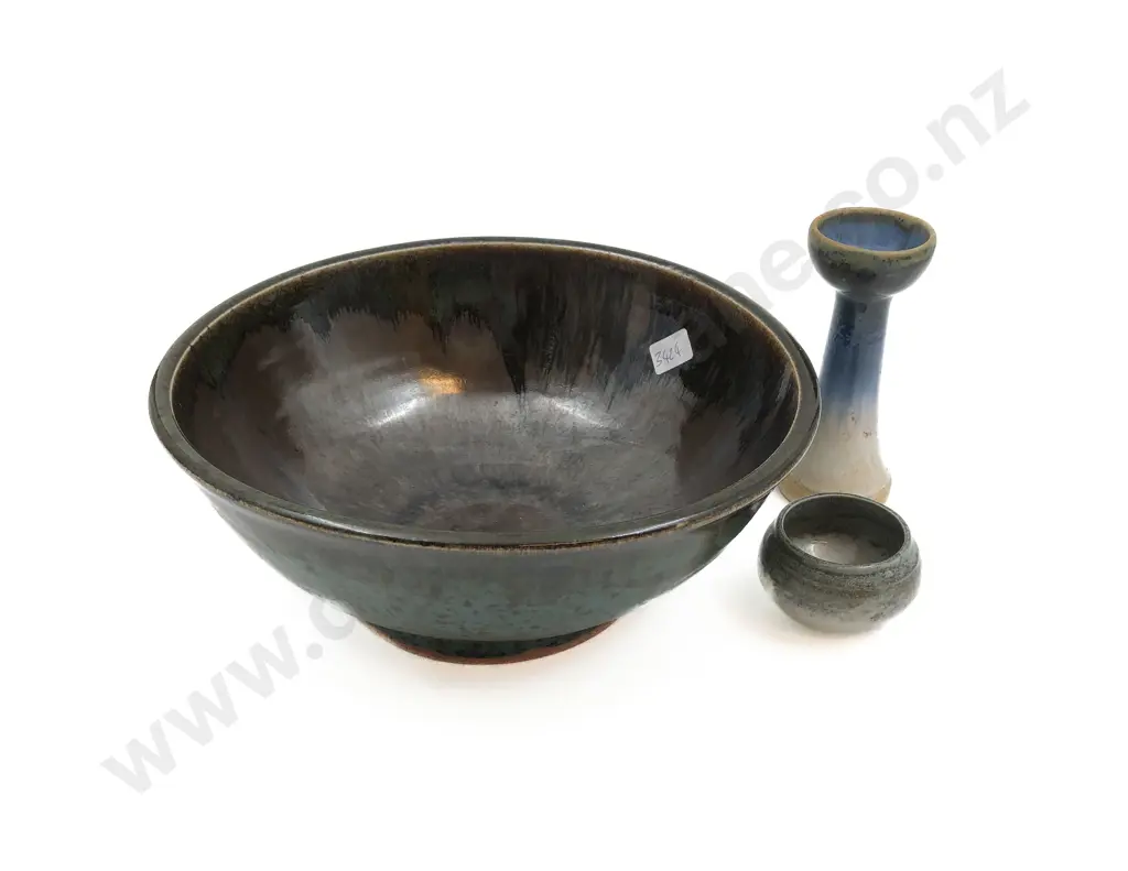 Glazed Pottery Fruit Bowl Together with Two other Pieces of Pottery Image 1++