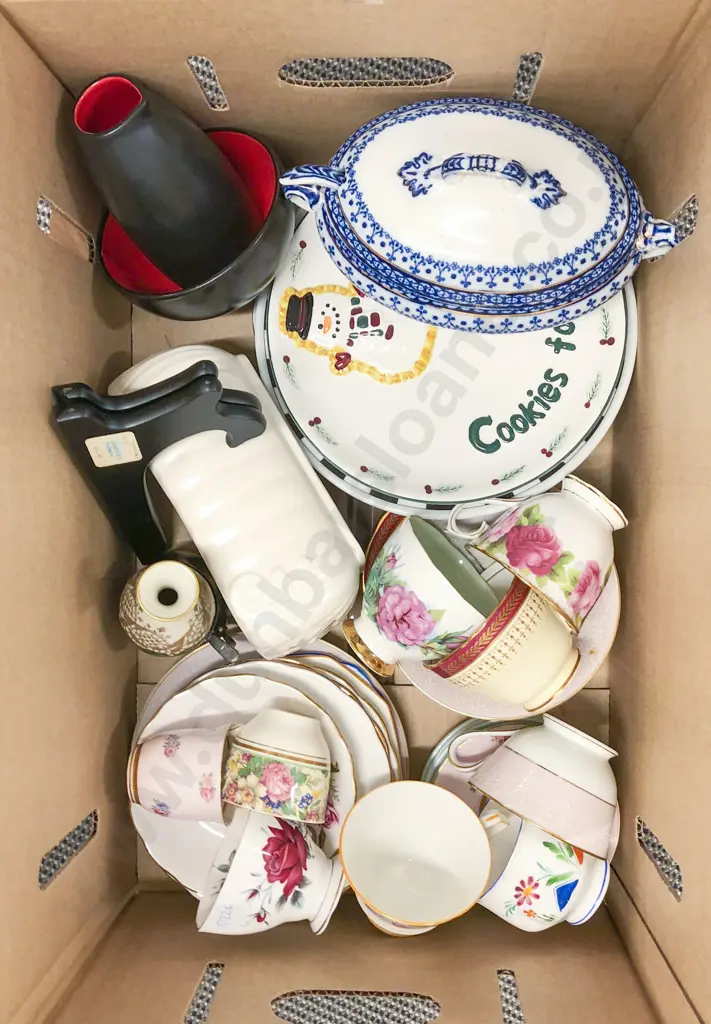 Box of Assorted China Image 1++
