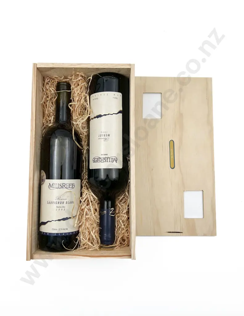 Two Bottles of Mills Reef Wine in Presentation Box Image 1++