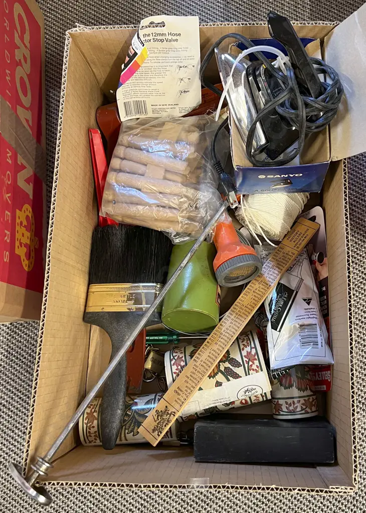 Mixed Box of Assorted incl Mini Iron Image 1++