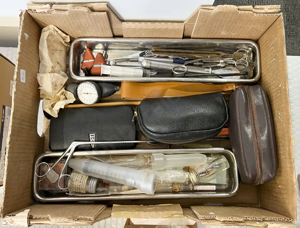 Qty of Assorted Medical Equipment Including Stethoscope Image 1++