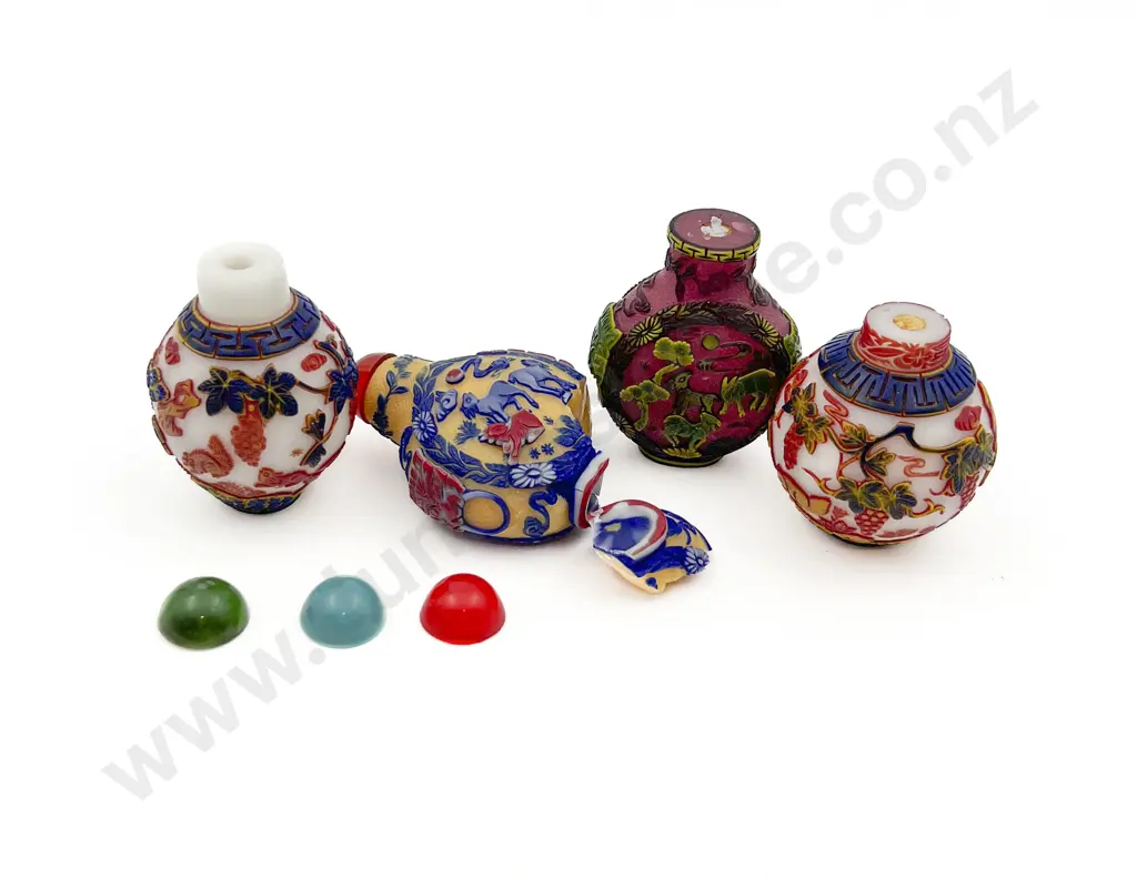 Four Snuff Bottles (a/f) Image 1++
