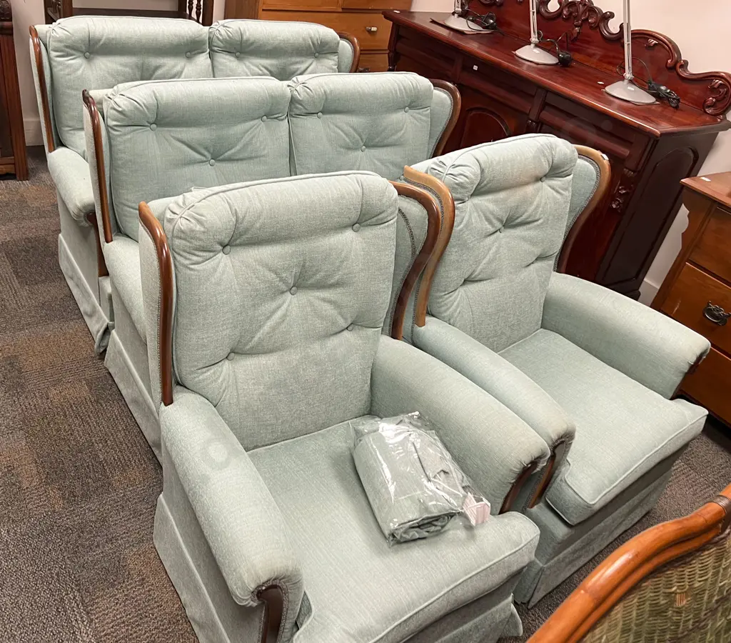Four Piece Lounge Suite Image 1++