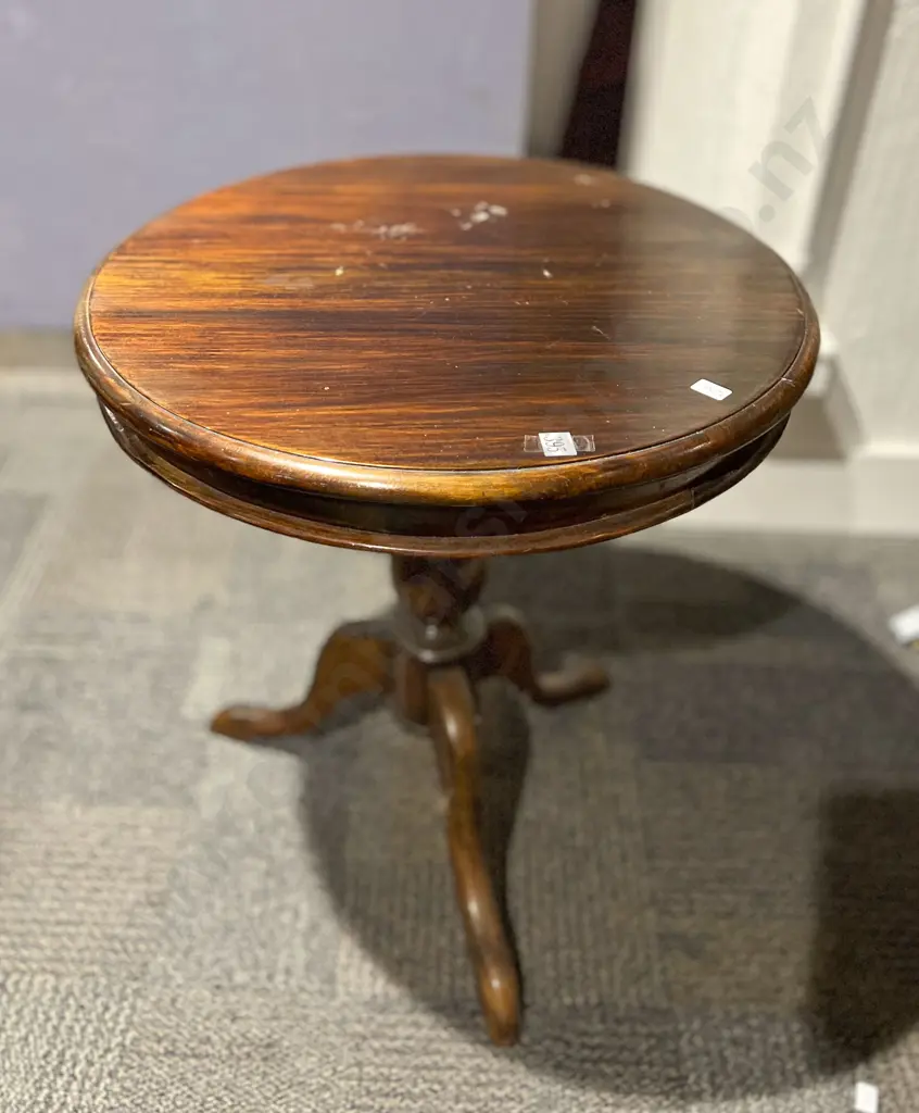 Circular Tea Table Image 1++