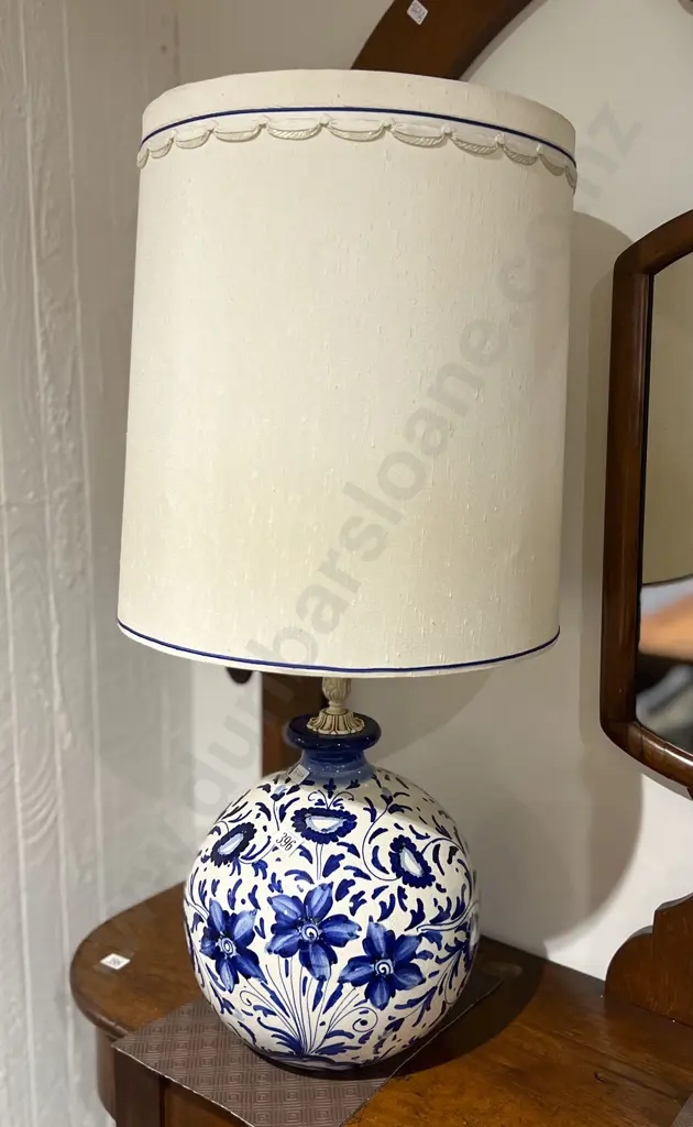 Blue & White Vase Form Lamp with Shade Image 1++