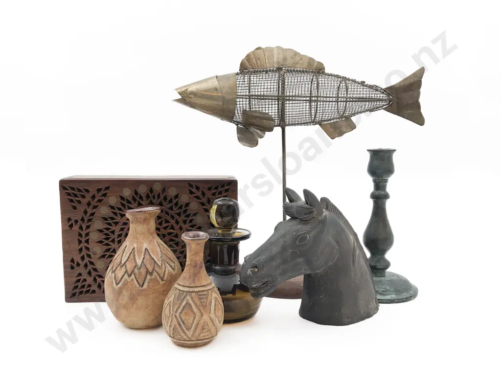 Small Qty of Assorted Including Ornaments and Pottery etc Image 1++