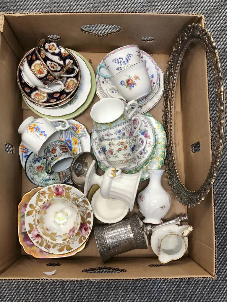 Box of Assorted Fancy China etc Image 1++