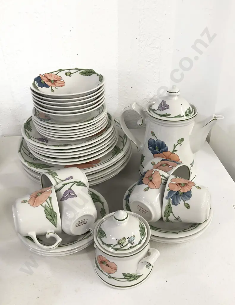 Villeroy & Boch 'Amapola' Part Dinner Set Image 1++