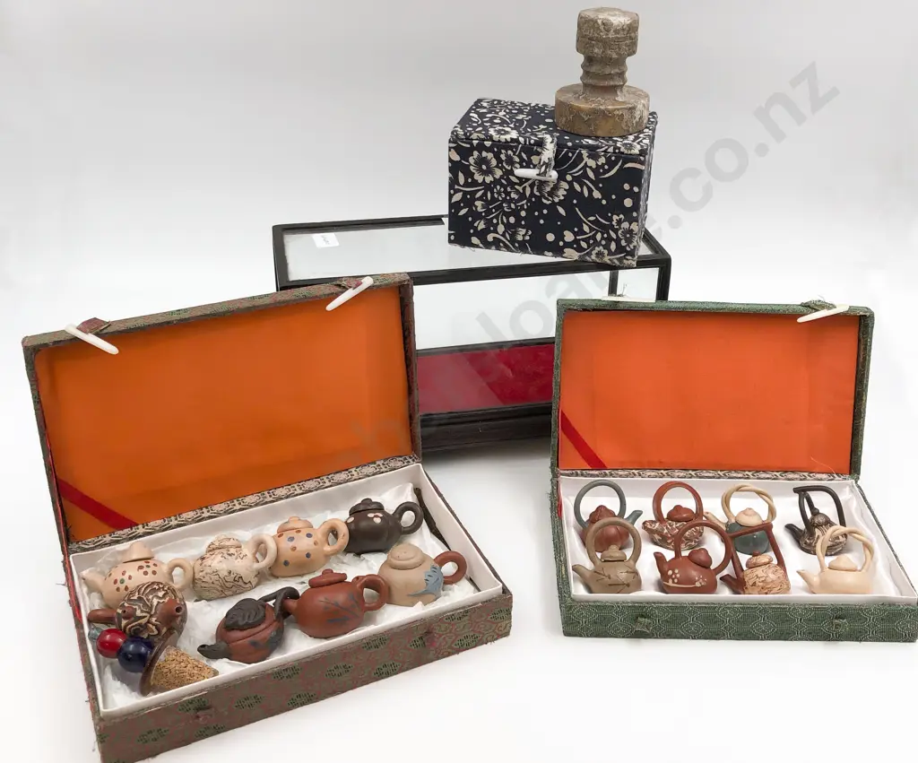 Quantity of Assorted incl Boxed Miniature Teapots Small Glass Display & Hardstone Seal Image 1++