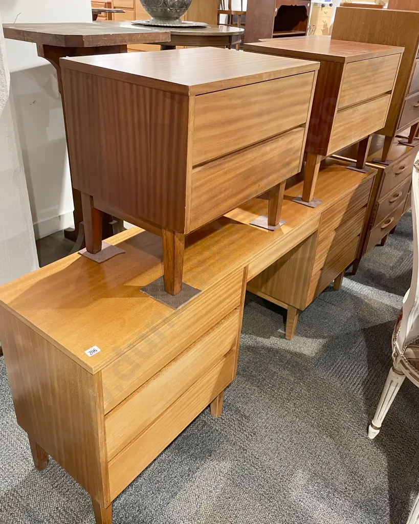 Mid Century Three Piece Bedroom Suite Image 1++