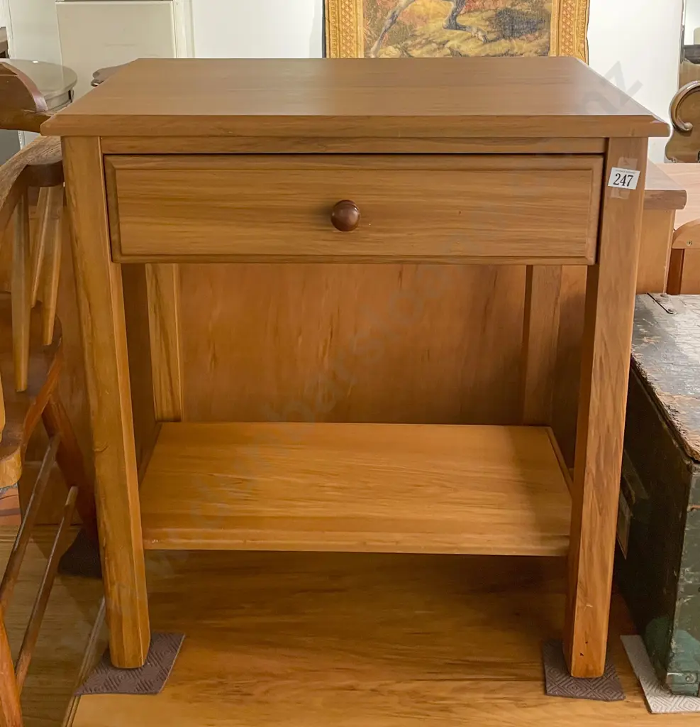 Single Drawer Side Table Image 1++