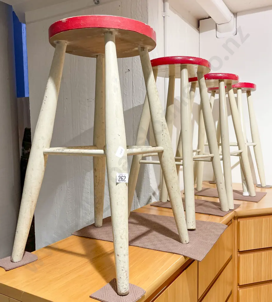 Four Vintage Stools & Small Table Image 1++