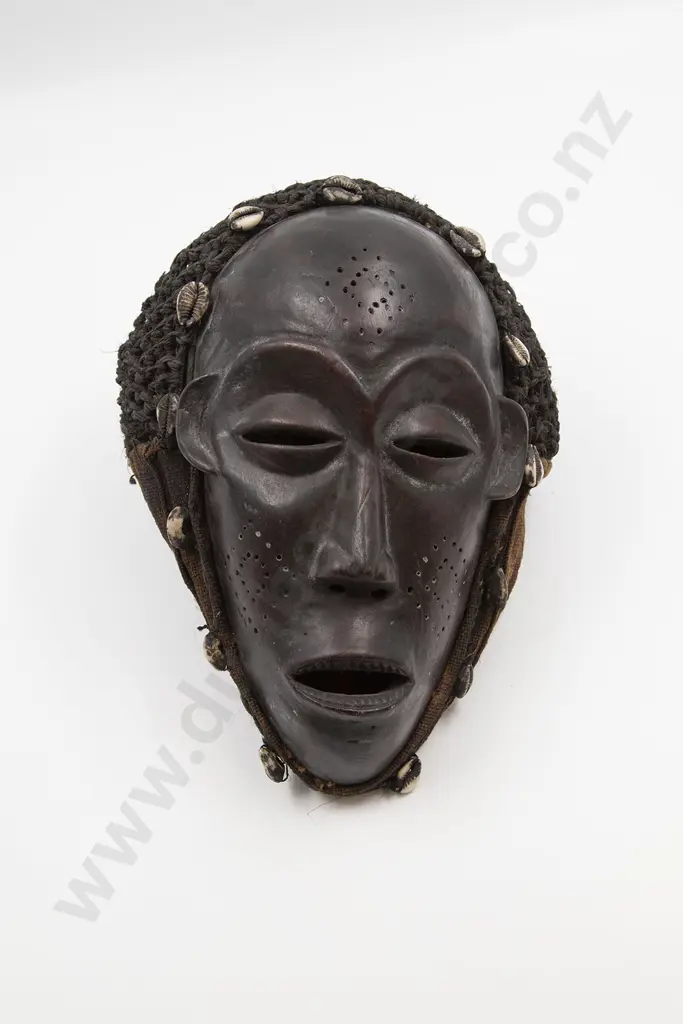 African Chokwe Mask Image 1++