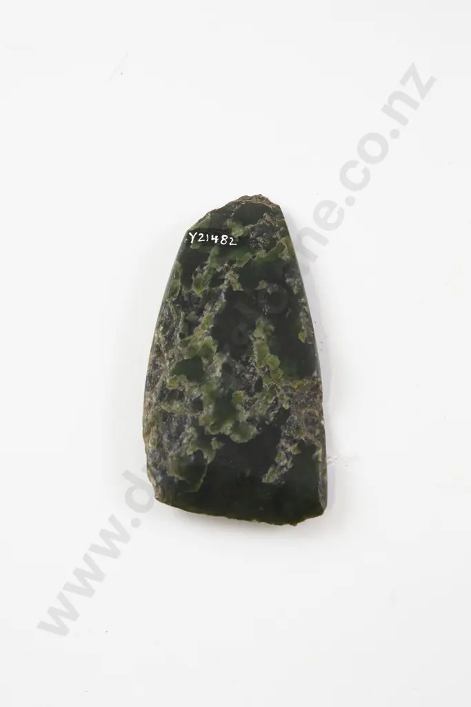 Pounamu Toki Image 1++