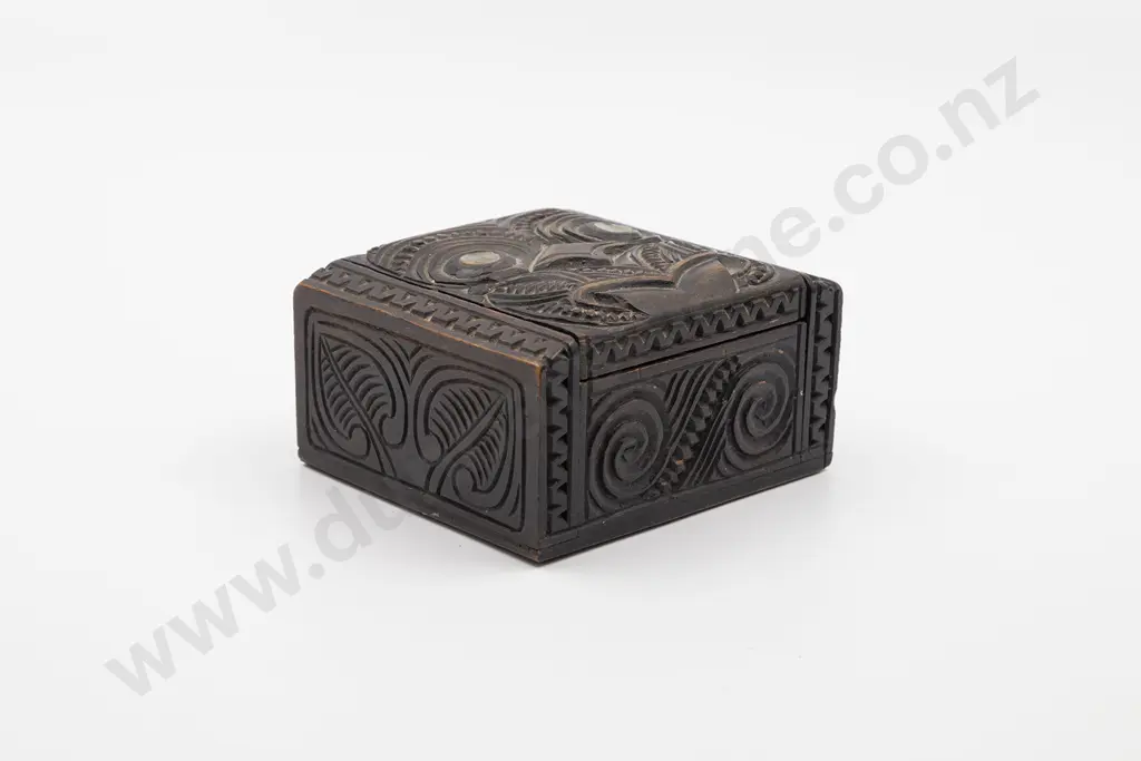 Ebonised Carved Lidded Box With Wheku Head Image 1++