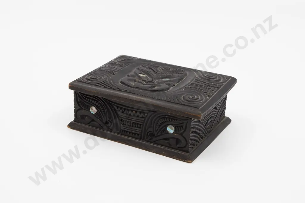 Ebonised Carved Lidded Box With Wheku Head Image 1++