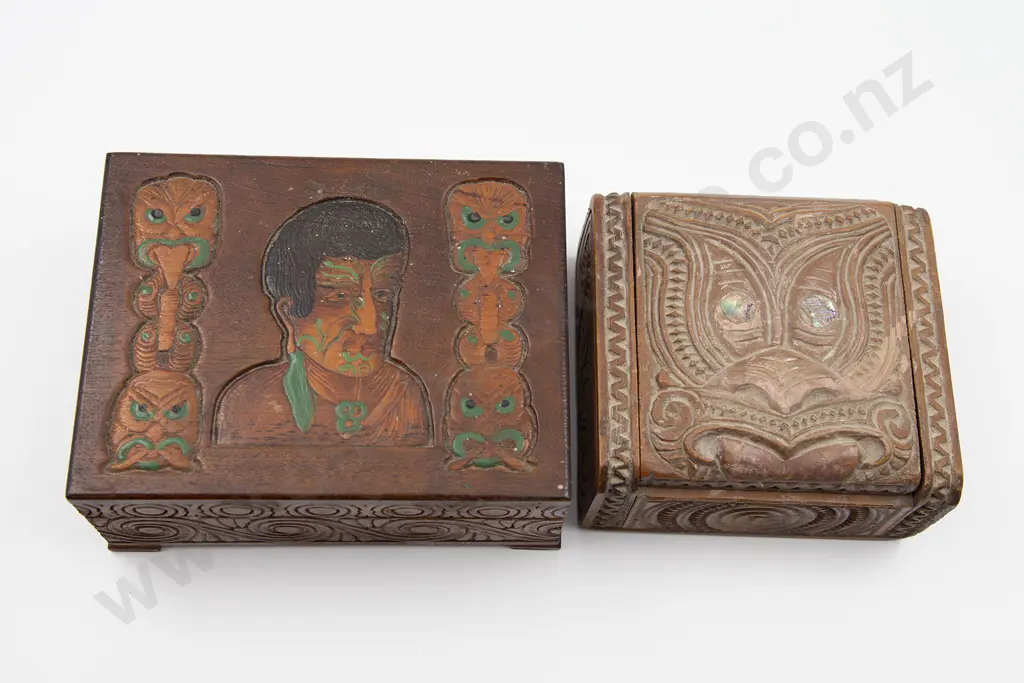 Carved Lidded Boxes With Wheku Heads Image 1++