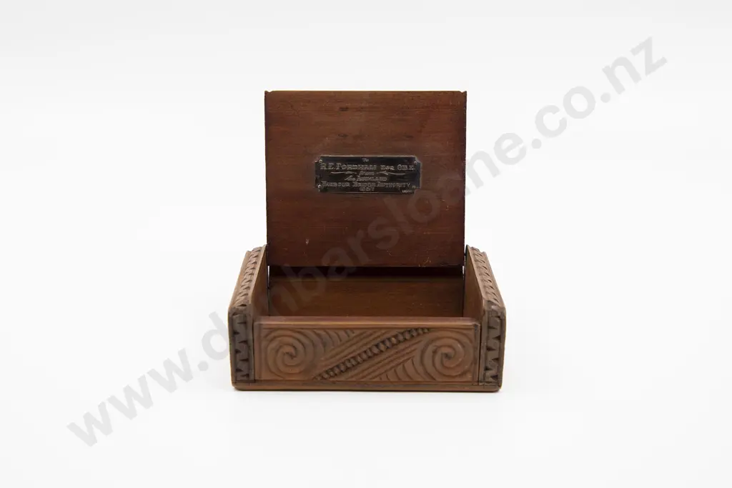 Two Carved Lidded Boxes With Wheku Heads Image 1++