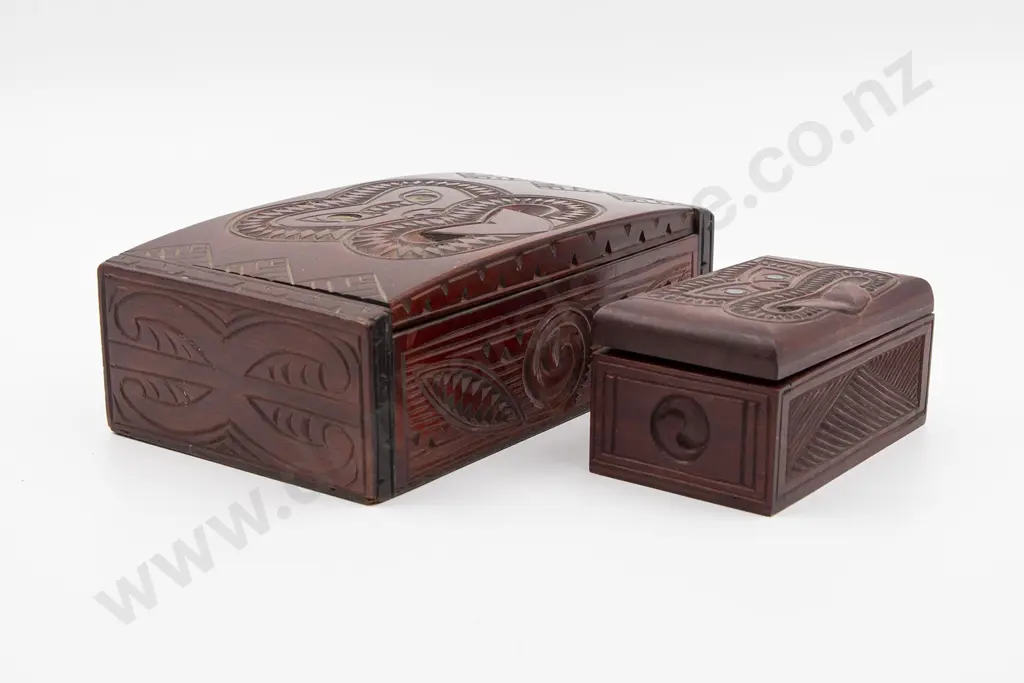 Two Carved Lidded Boxes With Wheku Heads Image 1++