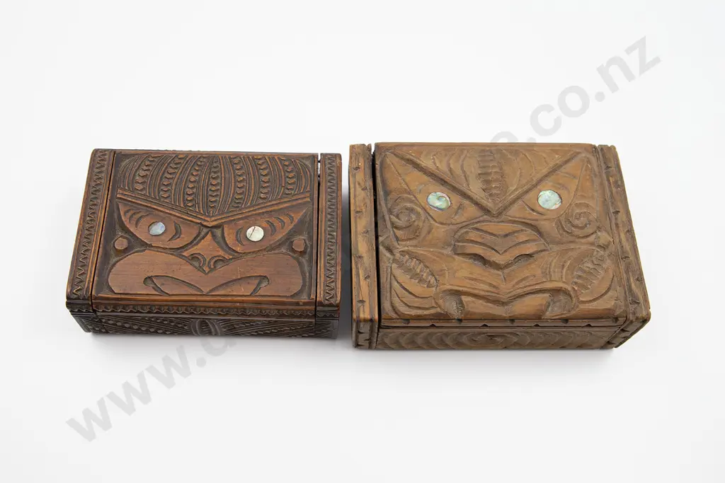 Two Carved Lidded Boxes With Wheku Heads Image 1++