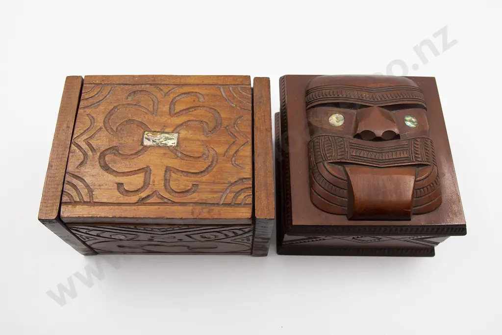 Two Carved Lidded Box With Wheku Heads Image 1++