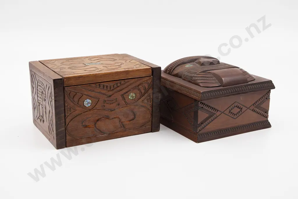 Two Carved Lidded Box With Wheku Heads Image 1++