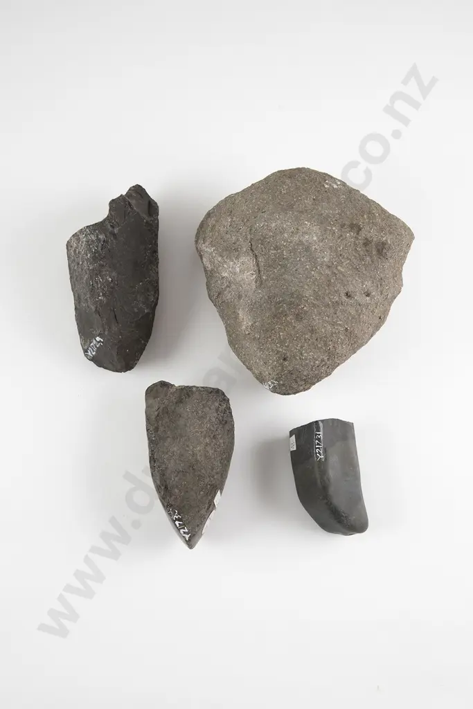 Large Mahe (Sinker) And Three Toki Fragments Image 1++
