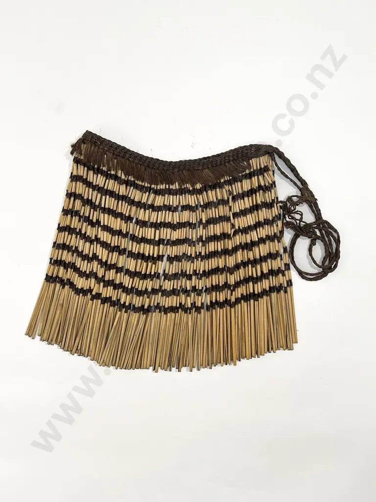 A Piupiu (Maori waist Garment) Image 1++