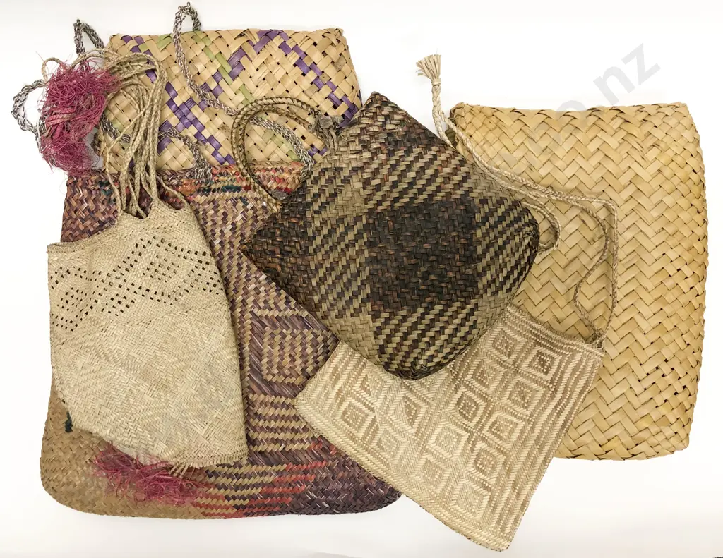 Seven Assorted Flax Kete Image 1++