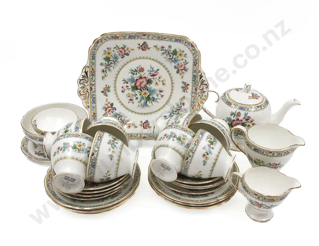 Foley China 'Ming Rose' Part Tea Set (29 pieces) Image 1++