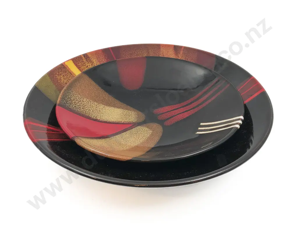 Brian Gartside Large Shallow Bowl and Smaller Similar Bowl Image 1++