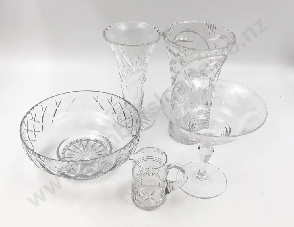 Two Crystal Vases Bowl and Two Other Image 1++