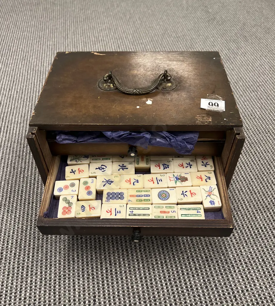 Cased Mah Jong Set Image 1++