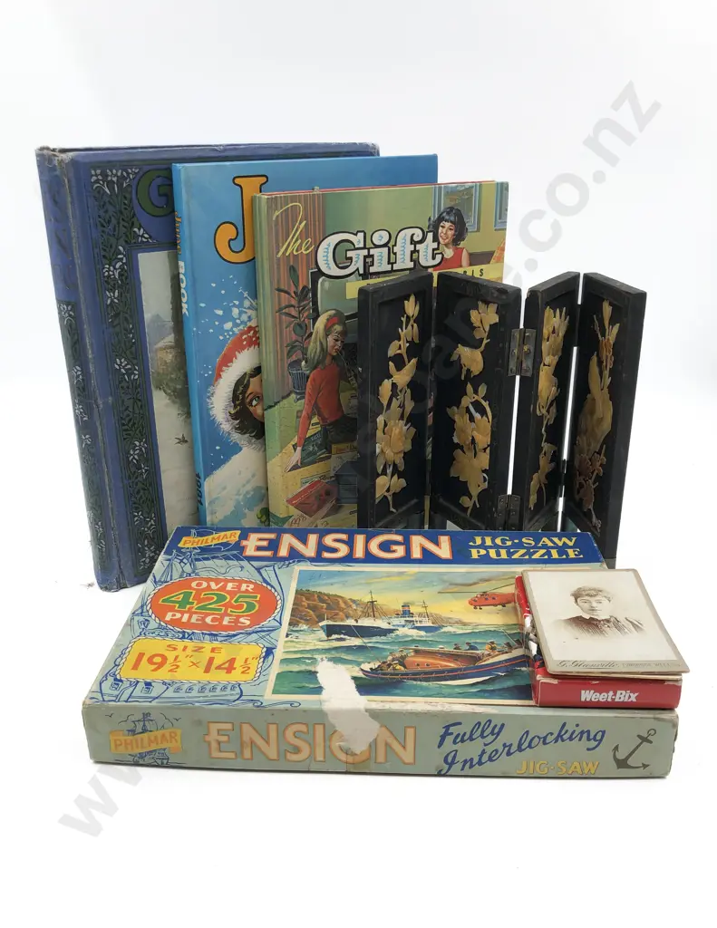 Box of Assorted Vintage Books Together with Puzzle Image 1++