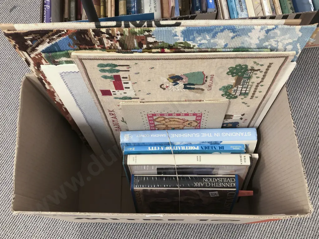 Qty of Assorted Books Including Art Reference Together With Qty of Loose Tapestries Image 1++