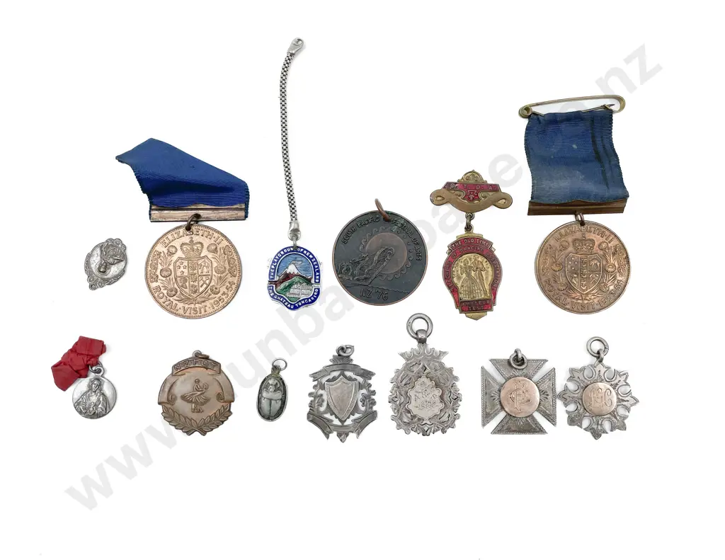 Qty of Assorted Medals Image 1++