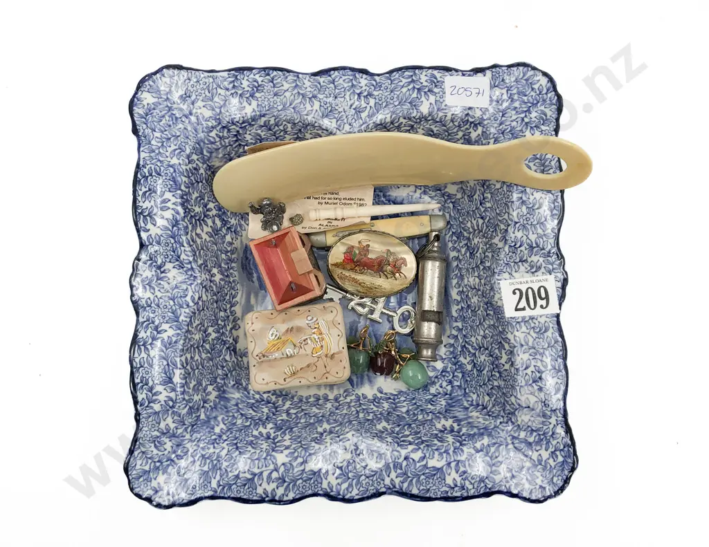 Small Qty of Assorted Vintage in Square Blue and White Bowl Image 1++