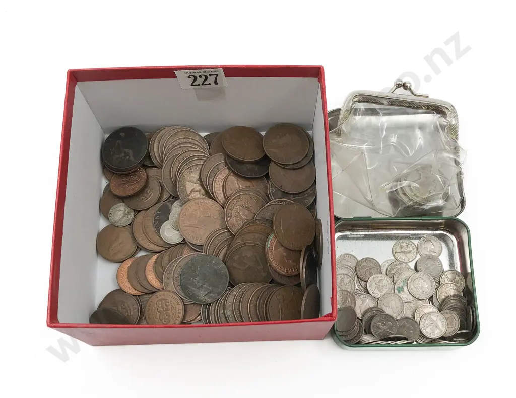 Qty of Loose Coinage Image 1++