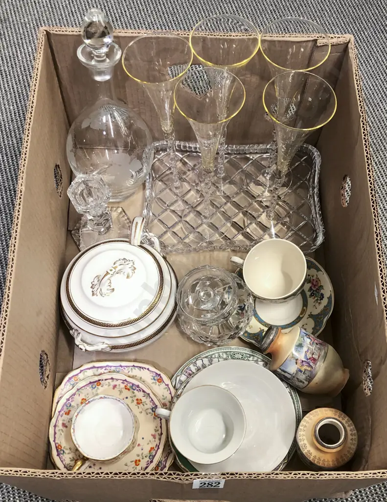 Box of Assorted China and Glassware Image 1++