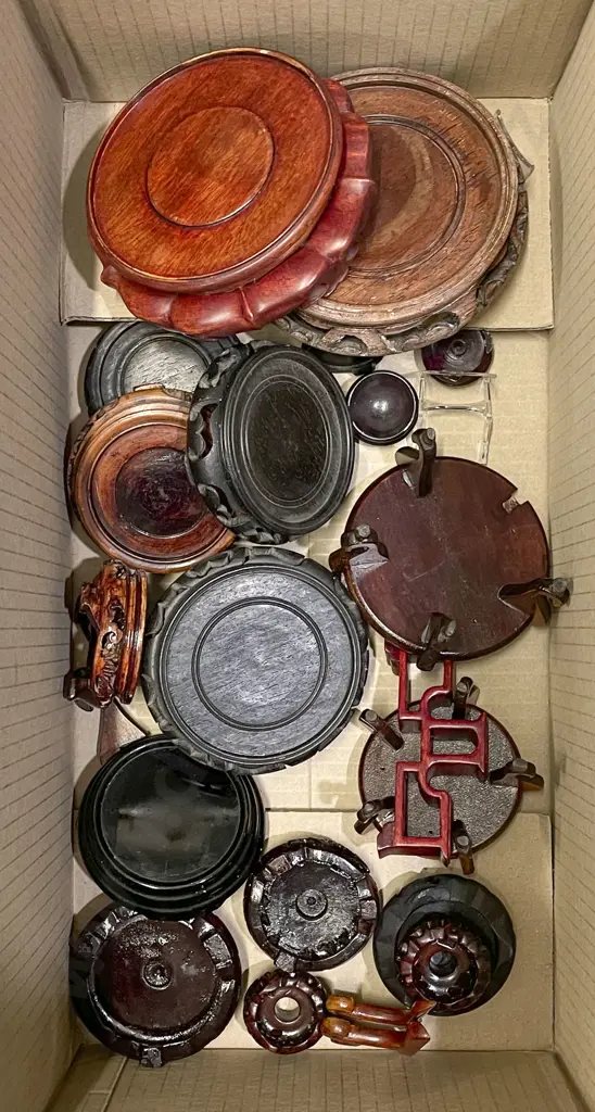 Box of Assorted Vase Stands Image 1++