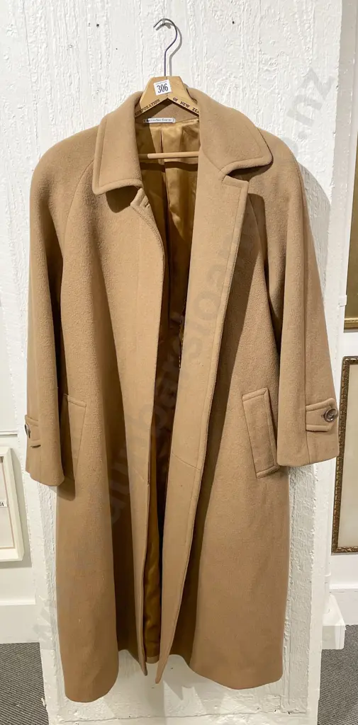 British Suit Center Ladies Camel Coat Image 1++
