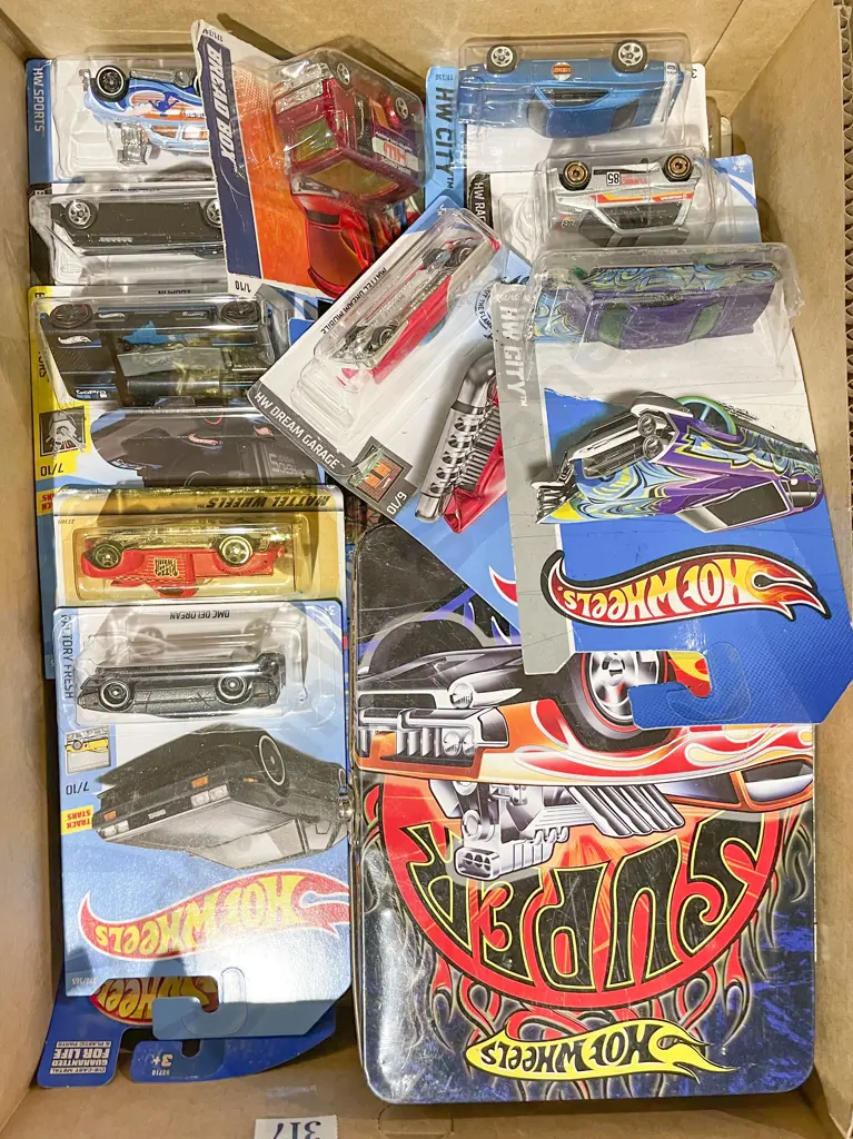 20 Matchbox Models with Tin Image 1++