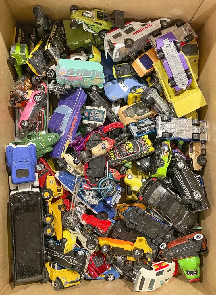 Qty of Assorted Toy Cars Including Hot Wheels Image 1++